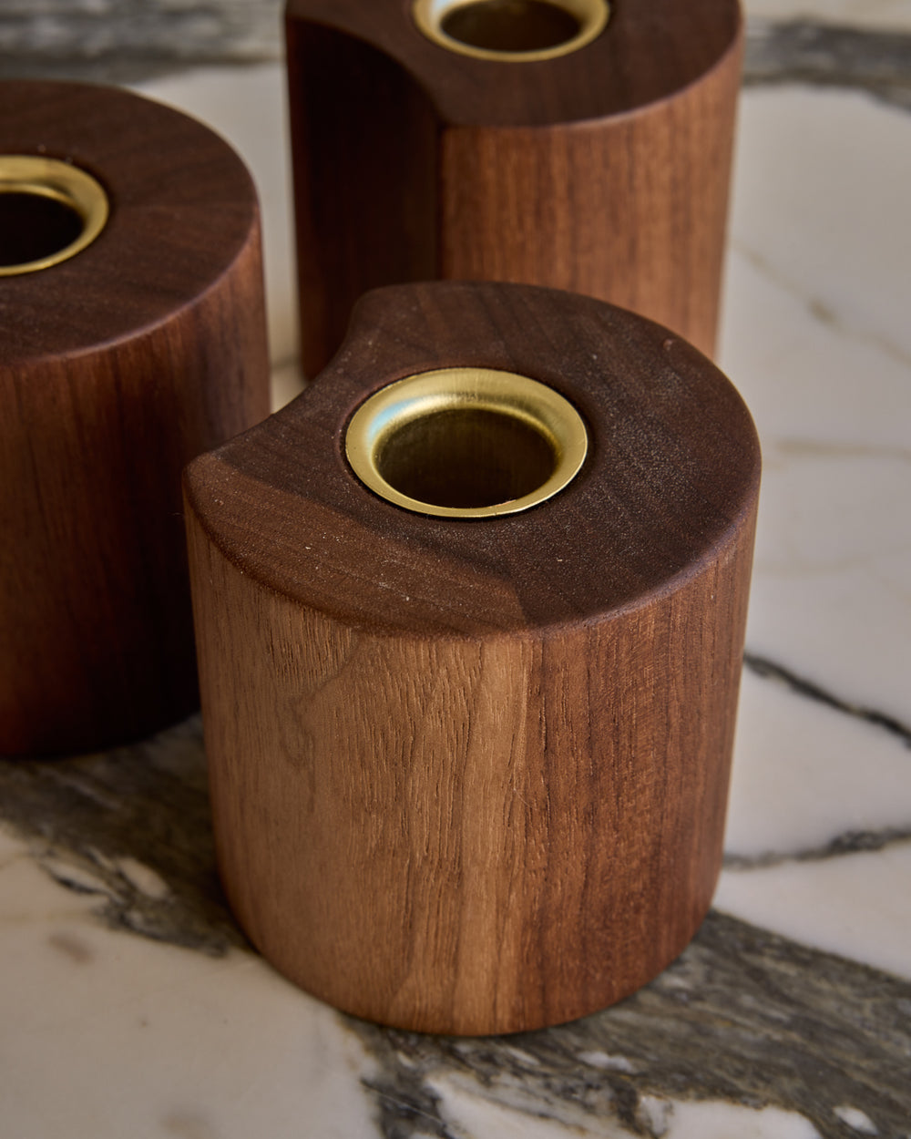 #wood-finish_black walnut 