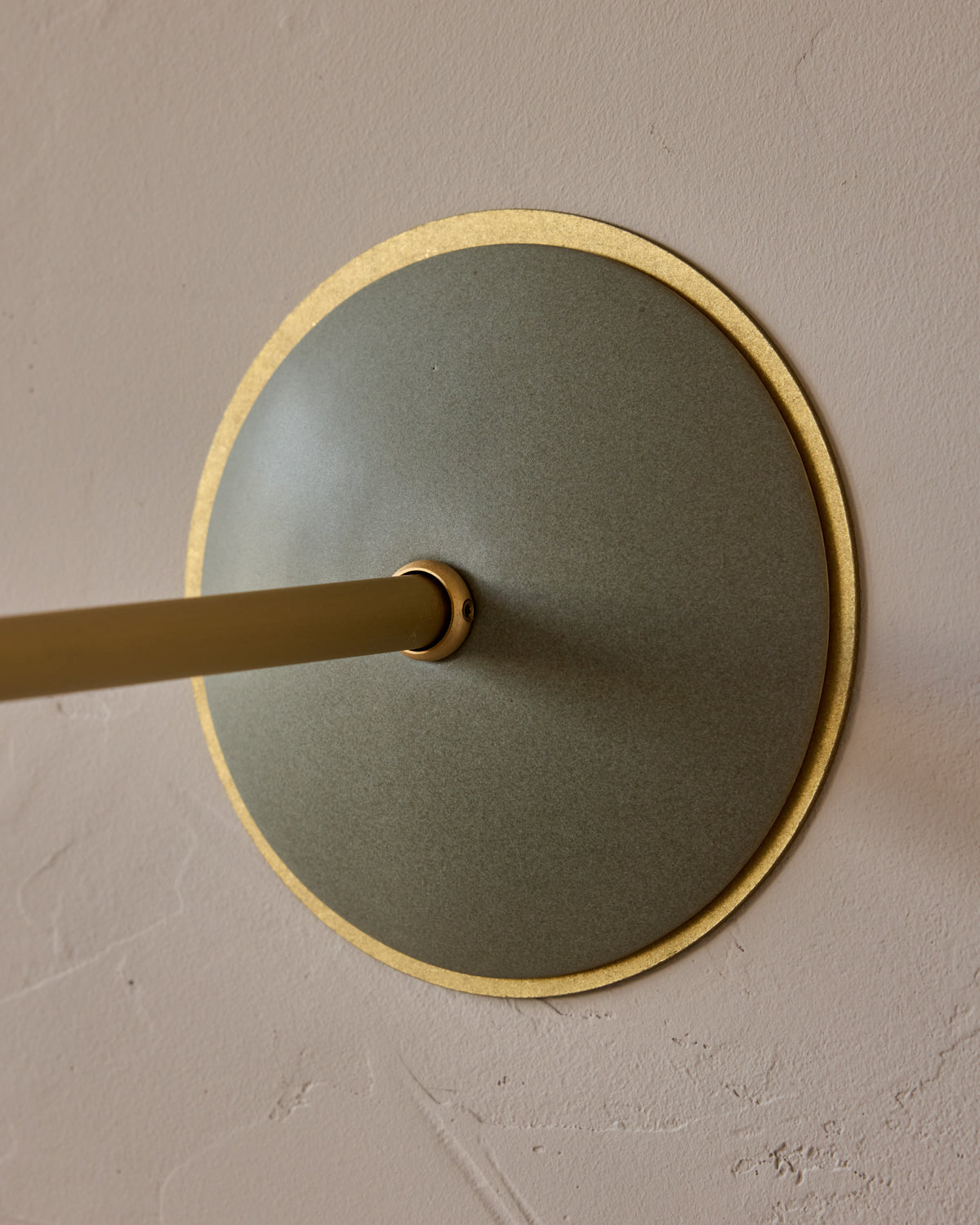 #shade-finish_olivine ceramic
#metal-finish_satin brass
#globe_milk glass