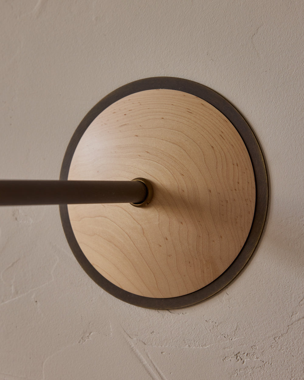 #shade-finish_clear maple
#metal-finish_antique brass
#globe_milk glass