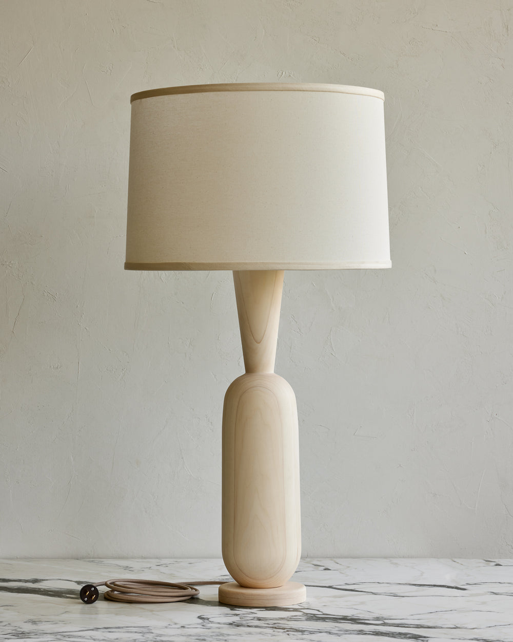 #wood-finish_aspen
#shade-color_ivory linen