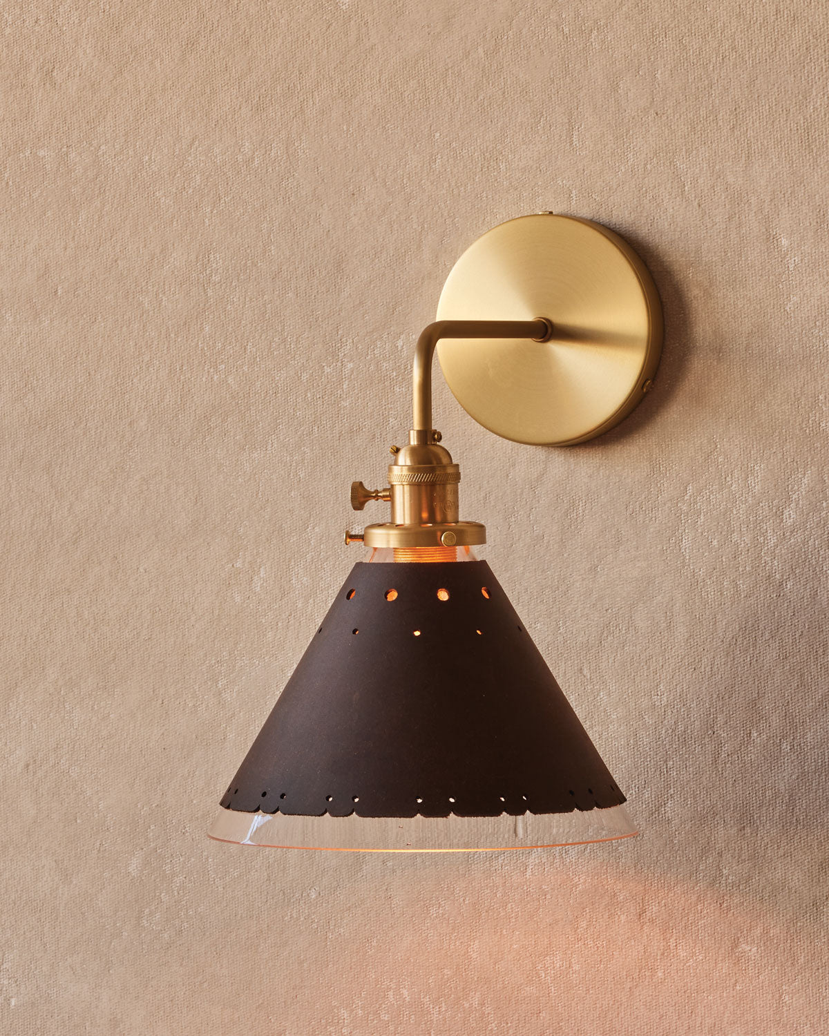 #leather-finish_espresso #wiring_hardwired