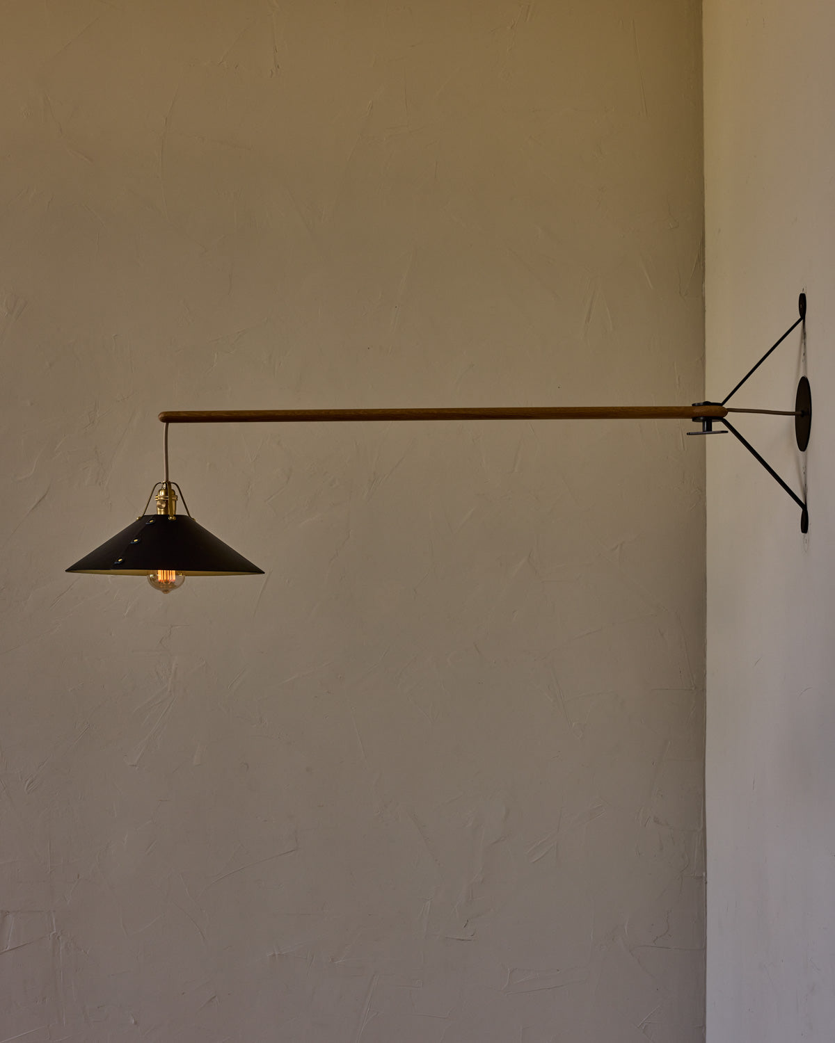 #leather-shade_black #size_large #wiring_hardwired