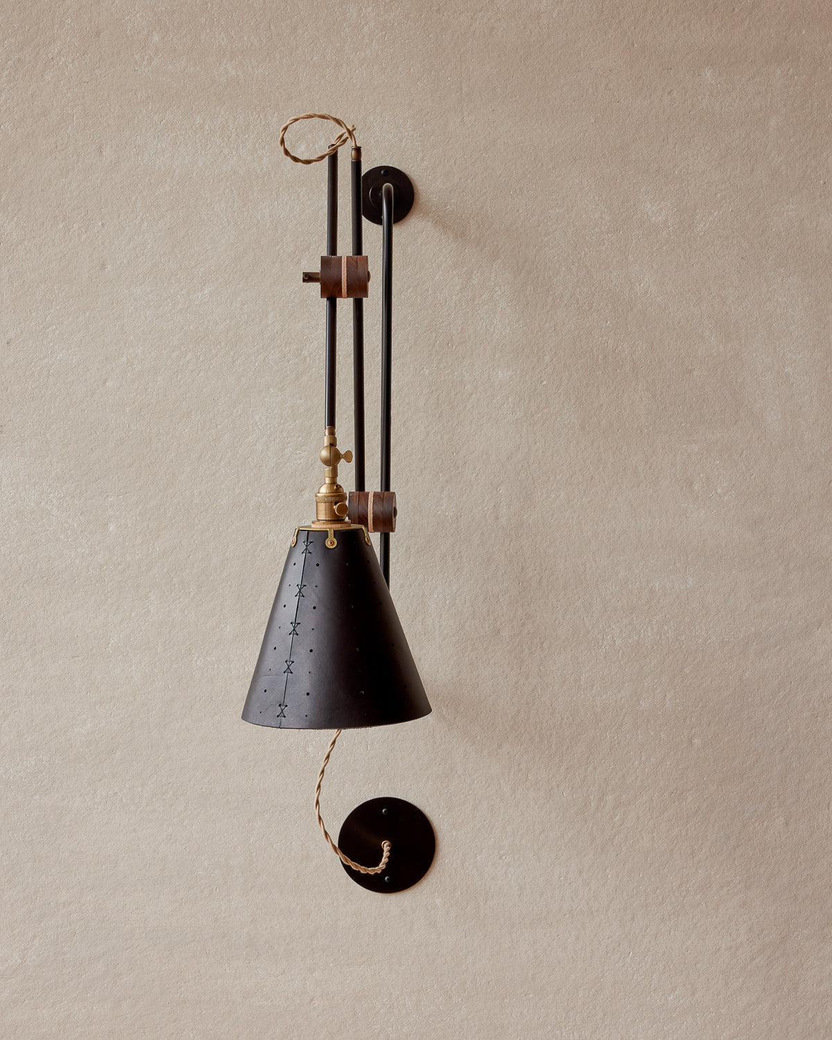 #shade-finish_black harness #wiring_hardwired