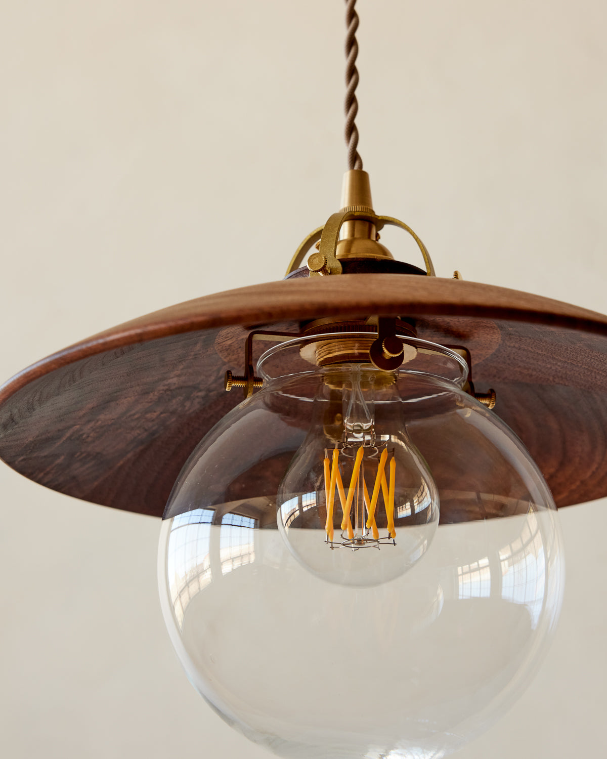 #shade-finish_black walnut #Cord-Color---Glass_Beige Cord - Clear Globe