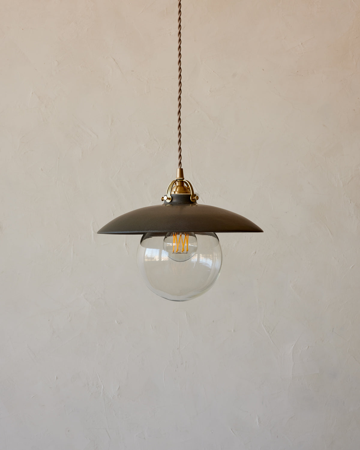 #shade-finish_almost black ceramic  #Cord-Color---Glass_Beige Cord - Clear Globe