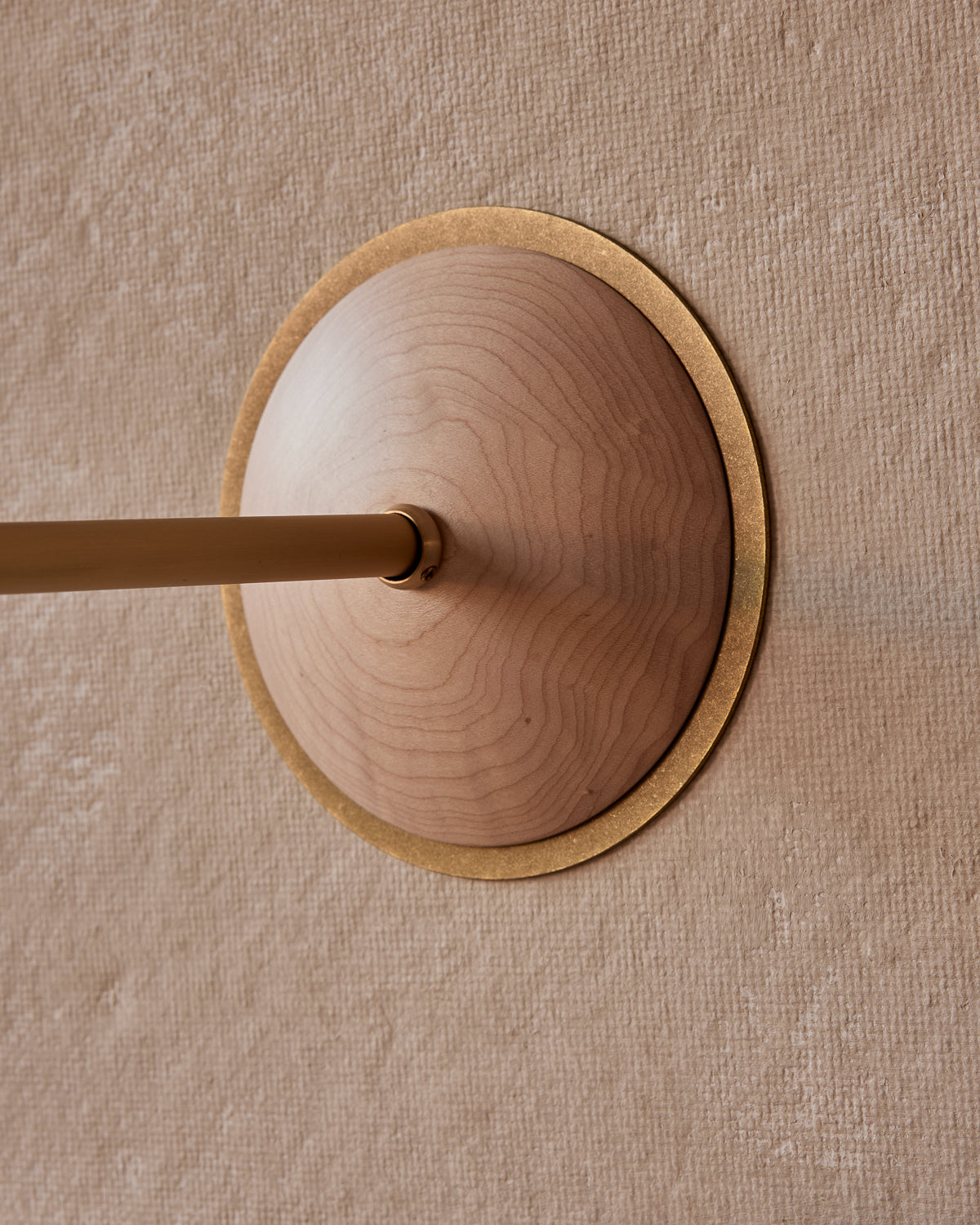 #shade-finish_clear maple
#metal-finish_satin brass
#globe_clear glass